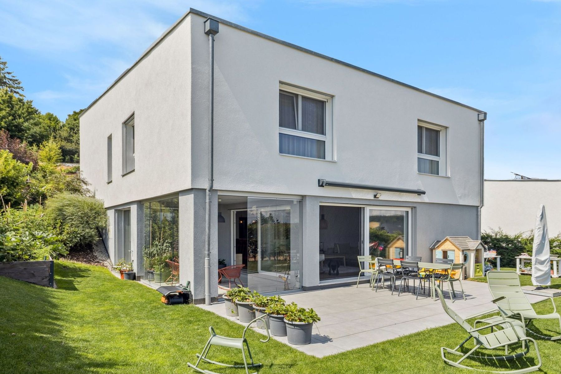  Spacious, modern villa with garden and top-of-the-range finishes - 物件實景