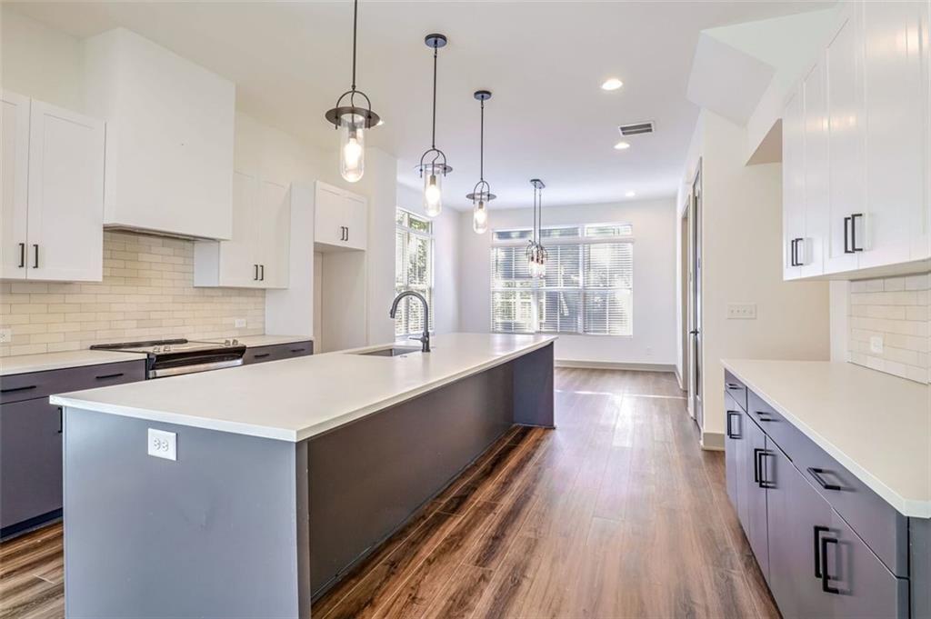 Atlanta, Georgia, 30307, United States, 3 Bedrooms Bedrooms, ,4 BathroomsBathrooms,Residential,For Sale,1837397