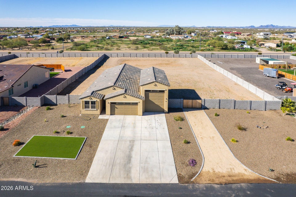 Wittmann, Arizona, 85361, United States, 3 Bedrooms Bedrooms, ,Residential,For Sale,2010818