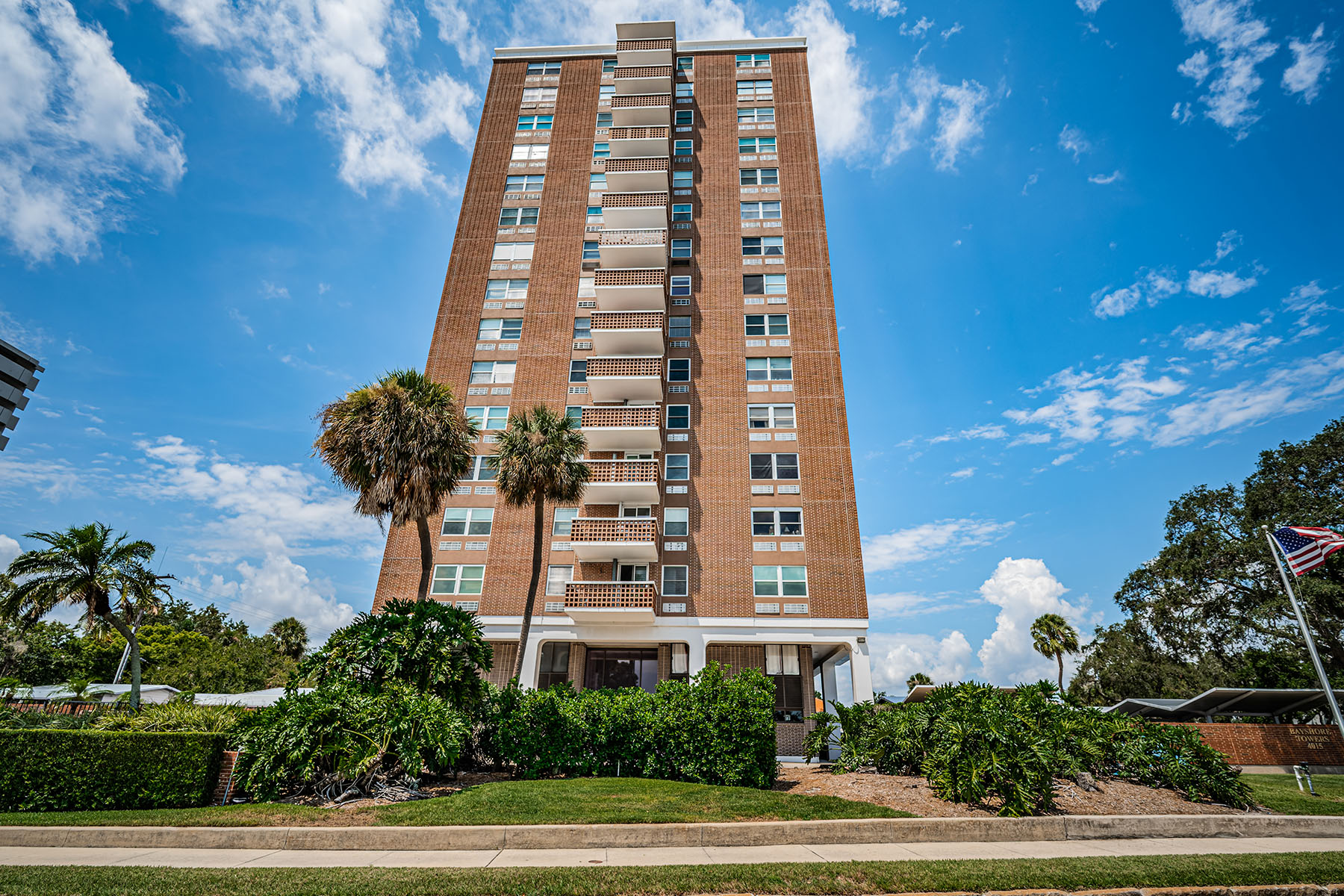  BAYSHORE TOWERS A CONDO - 物件實景