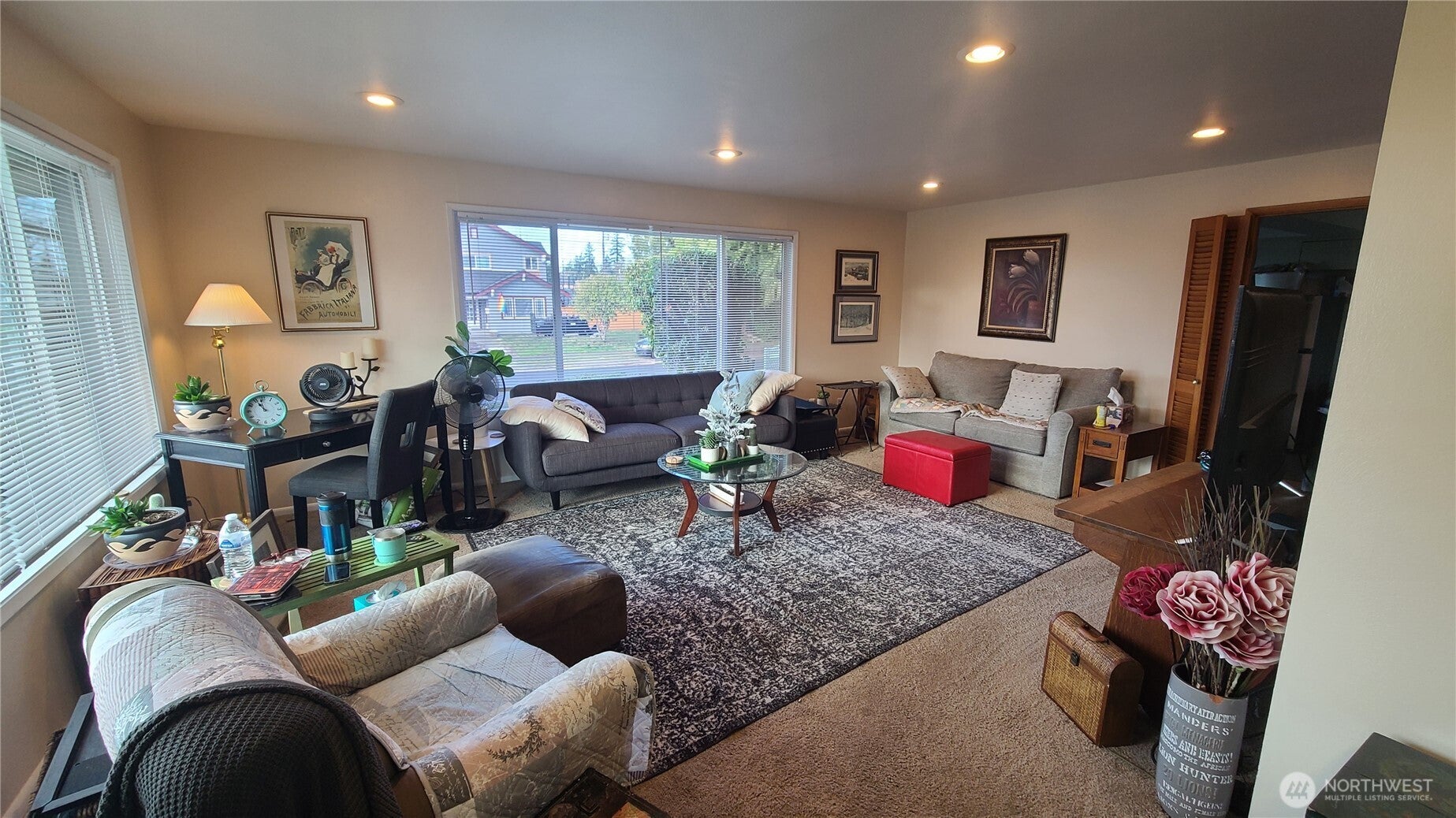 Tacoma, Washington, 98409, United States, ,Residential,For Sale,2008818