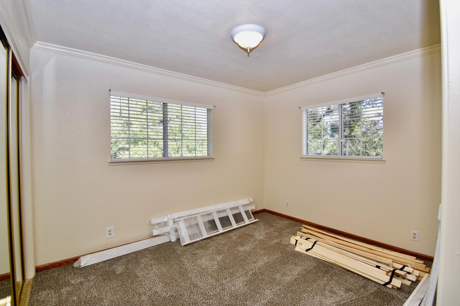 Oakhurst, California, 93644, United States, 4 Bedrooms Bedrooms, ,3 BathroomsBathrooms,Residential,For Sale,1984203