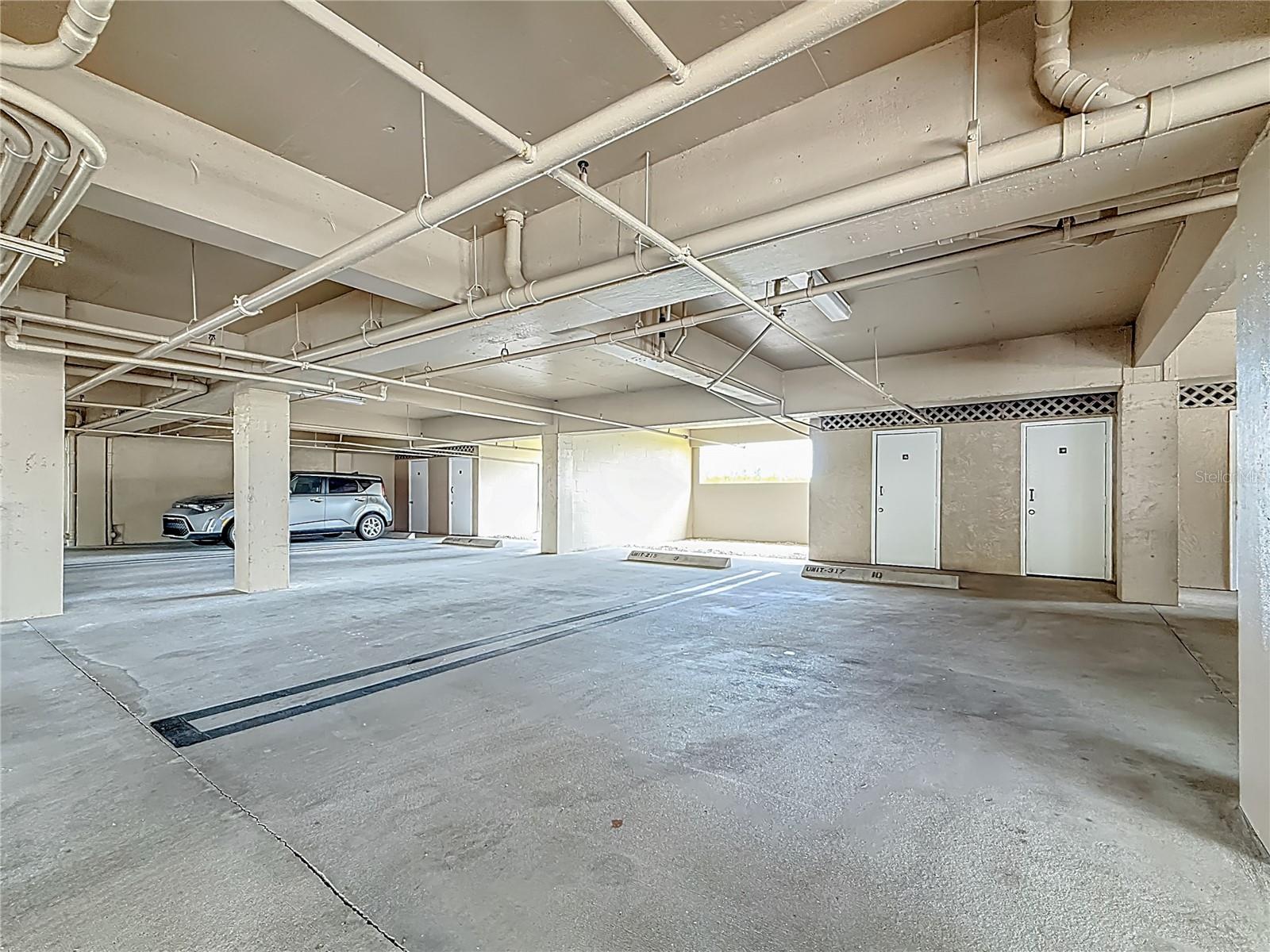 Madeira Beach, Florida, 33708, United States, 2 Bedrooms Bedrooms, ,2 BathroomsBathrooms,Residential,For Sale,1981210