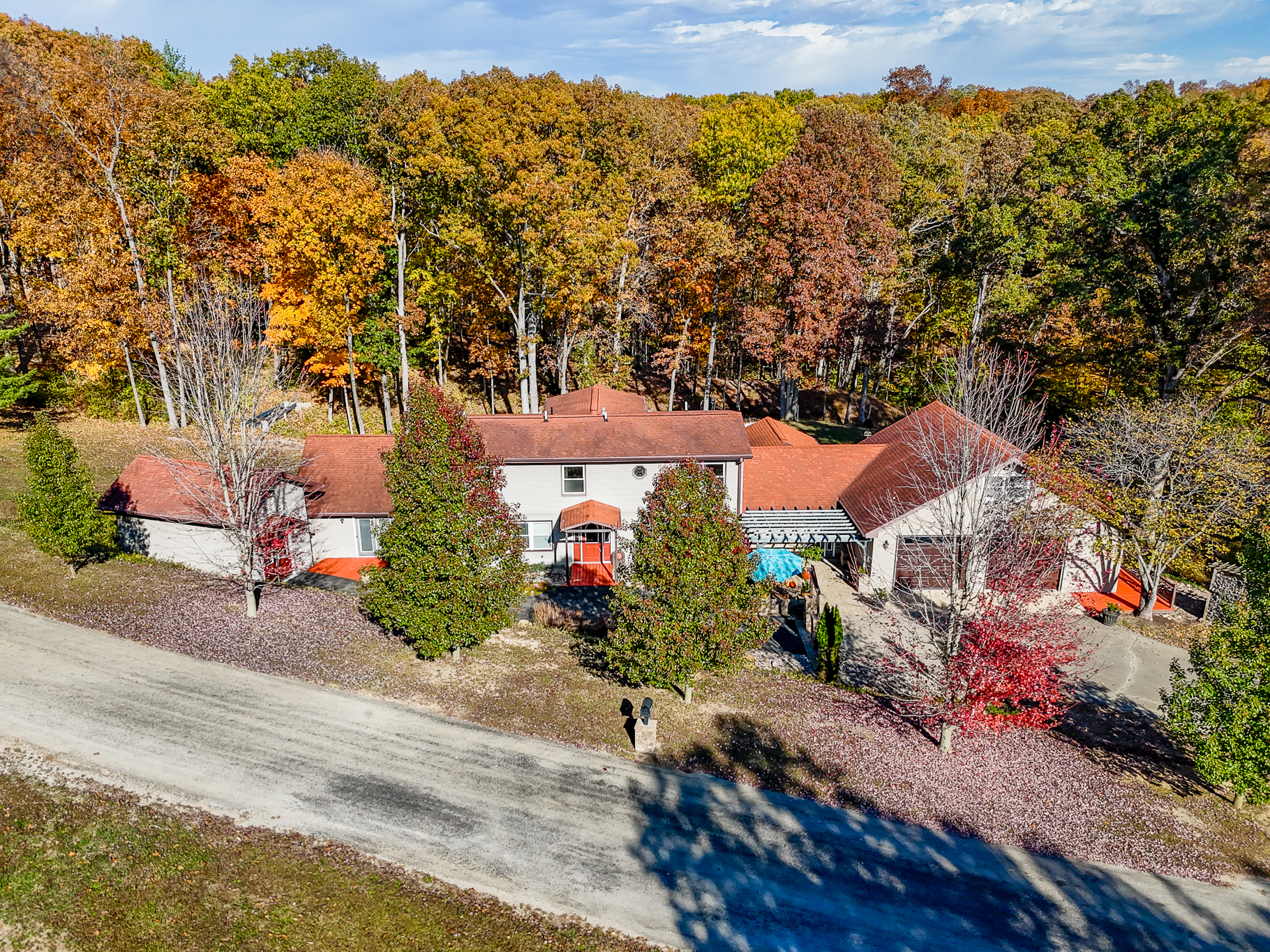 Charelston, Illinois, 61920, United States, 3 Bedrooms Bedrooms, ,3 BathroomsBathrooms,Residential,For Sale,1988576
