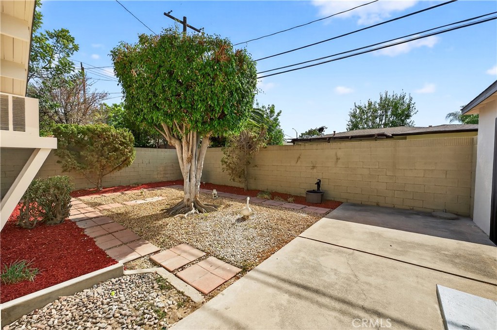 Anaheim, California, 92805, United States, 3 Bedrooms Bedrooms, ,3 BathroomsBathrooms,Residential,For Sale,1927915