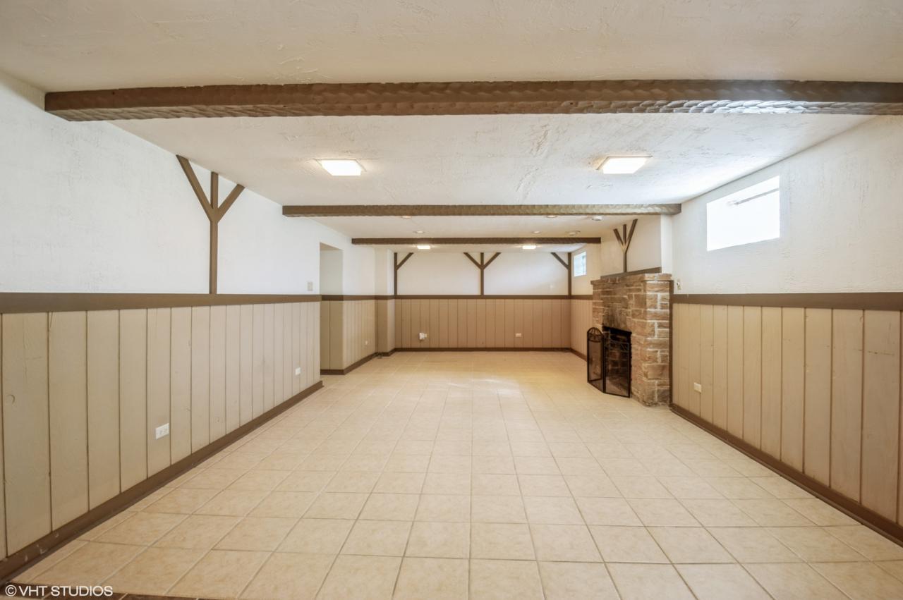 7527 W Wabansia Avenue W, Elmwood Park, Illinois, 60707, United States, 4 Bedrooms Bedrooms, ,4 BathroomsBathrooms,Residential,For Sale,7527 w wabansia AVE w,1635528