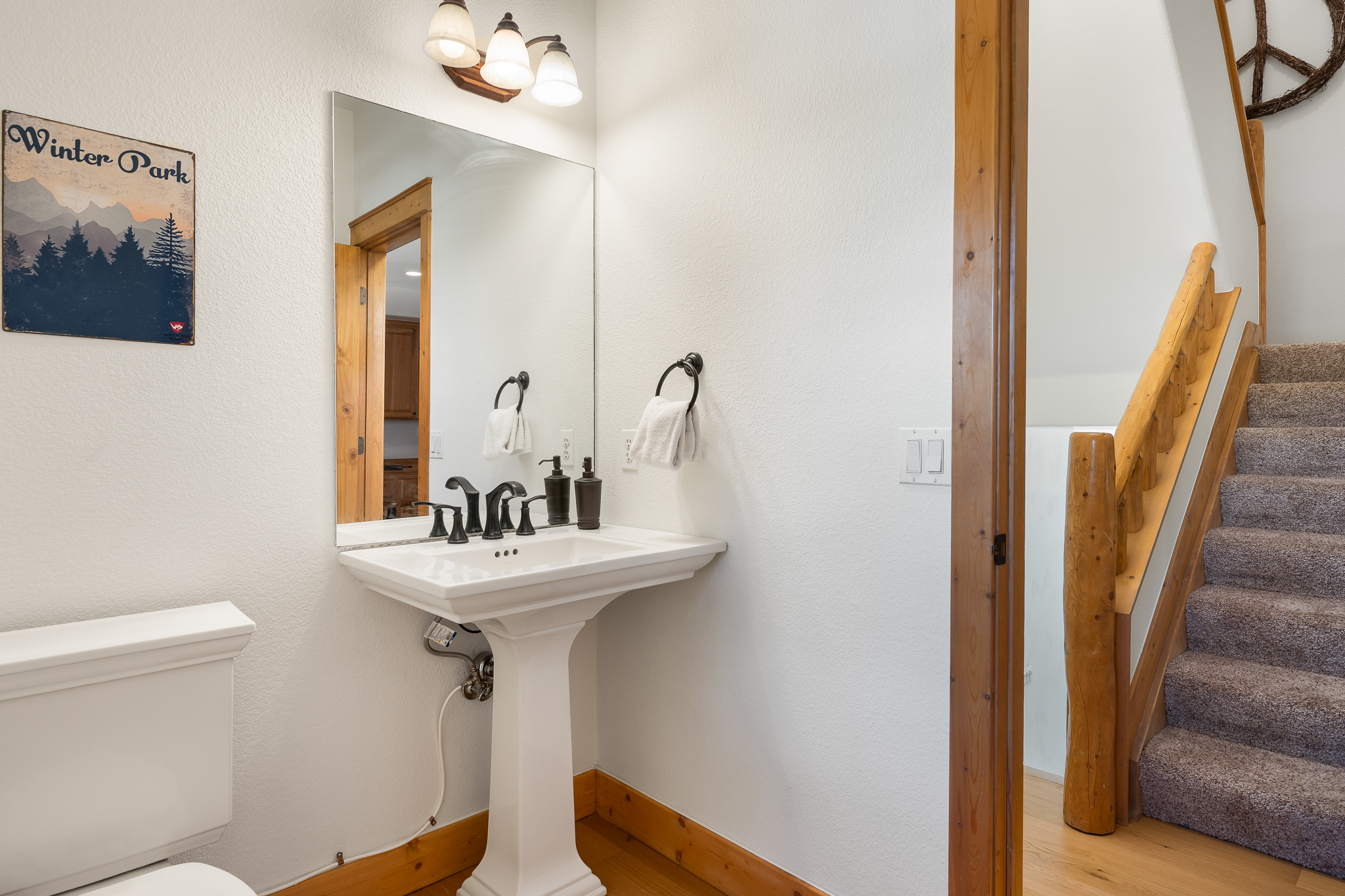  Thoughtfully Designed For Comfortable Mountain Living - 物件實景