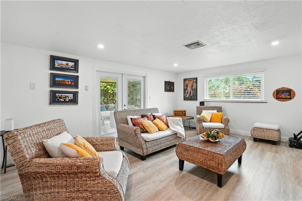 Naples, Florida, 34105, United States, 3 Bedrooms Bedrooms, ,2 BathroomsBathrooms,Residential,For Sale,1898311