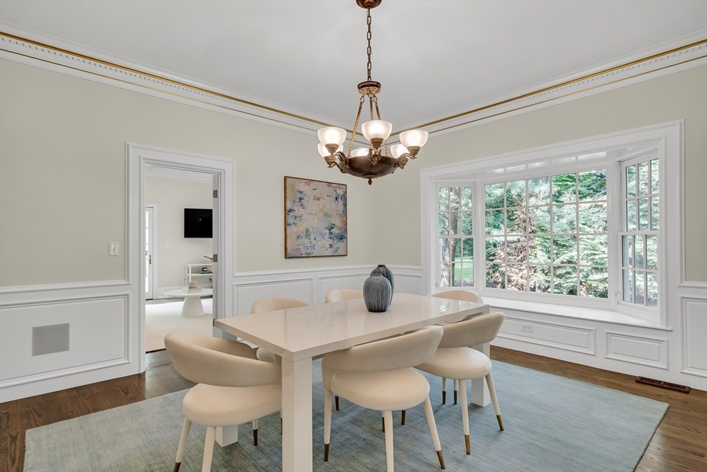 Wellesley, Massachusetts, 02481, United States, 6 Bedrooms Bedrooms, ,8 BathroomsBathrooms,Residential,For Sale,1941628