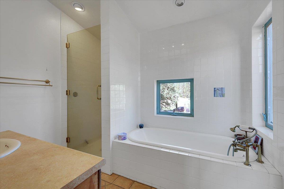 Oregon House, California, 95962, United States, 3 Bedrooms Bedrooms, ,3 BathroomsBathrooms,Residential,For Sale,2031122