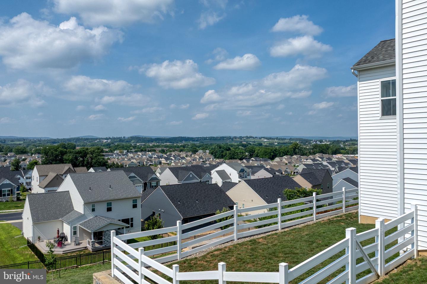 Lititz, Pennsylvania, 17543, United States, 4 Bedrooms Bedrooms, ,3 BathroomsBathrooms,Residential,For Sale,1905987