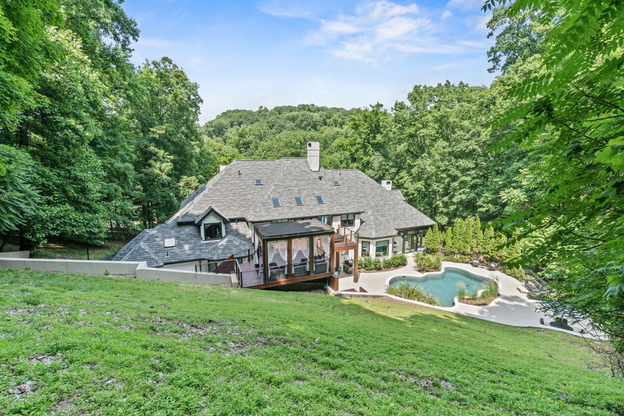 Nashville, Tennessee, 37215, United States, 5 Bedrooms Bedrooms, ,11 BathroomsBathrooms,Residential,For Sale,1885456
