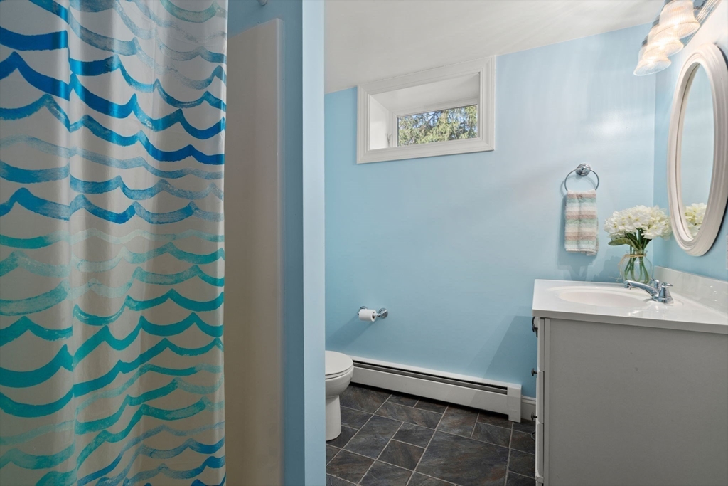 Weston, Massachusetts, 02493, United States, 4 Bedrooms Bedrooms, ,3 BathroomsBathrooms,Residential,For Sale,1804210