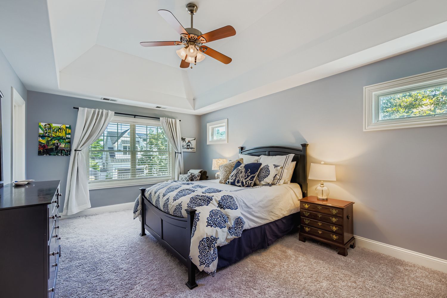 Elmhurst, Illinois, 60126, United States, 4 Bedrooms Bedrooms, ,5 BathroomsBathrooms,Residential,For Sale,1984205