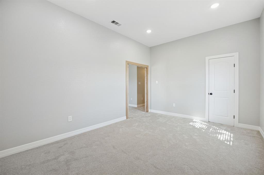 St. Paul, Texas, 75098, United States, 5 Bedrooms Bedrooms, ,3 BathroomsBathrooms,Residential,For Sale,1989242