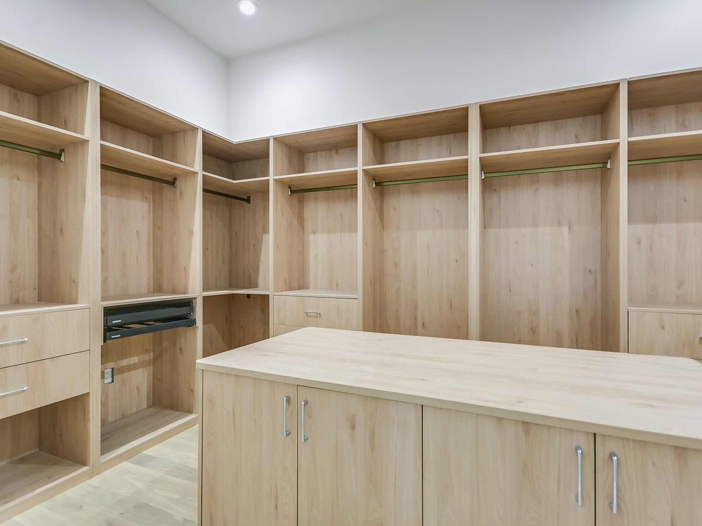  Modern Elegance in Davenport Ranch - 物件實景