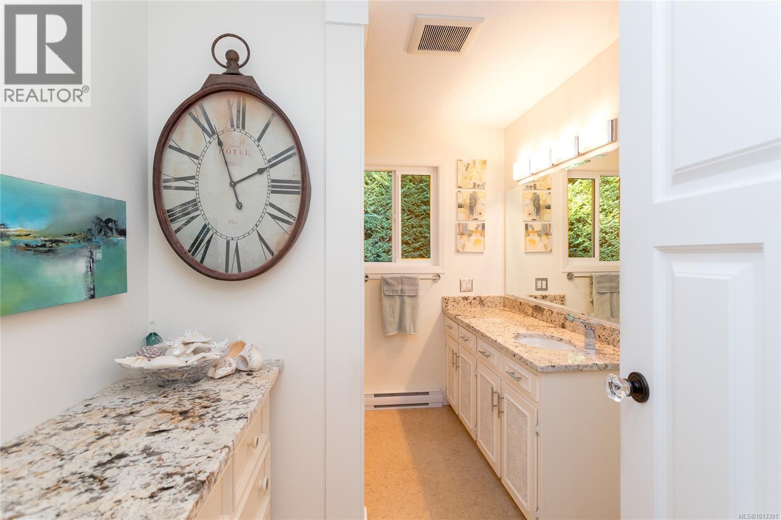 COBBLE HILL, British Columbia, V8H 0G3, CA, 3 Bedrooms Bedrooms, ,1 BathroomBathrooms,Residential,For Sale,1951189