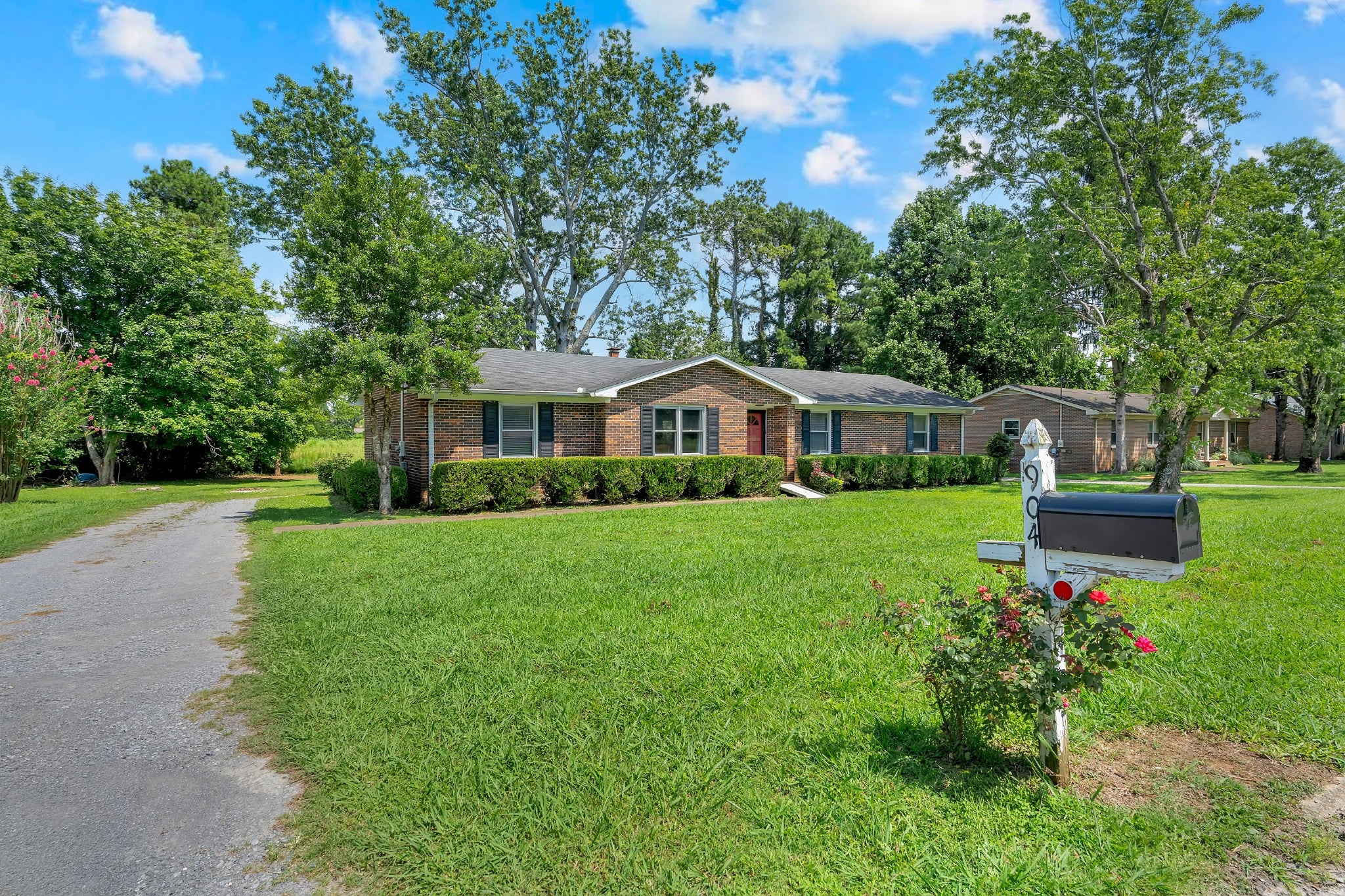 Mead Dr, Shelbyville, TN 37160
