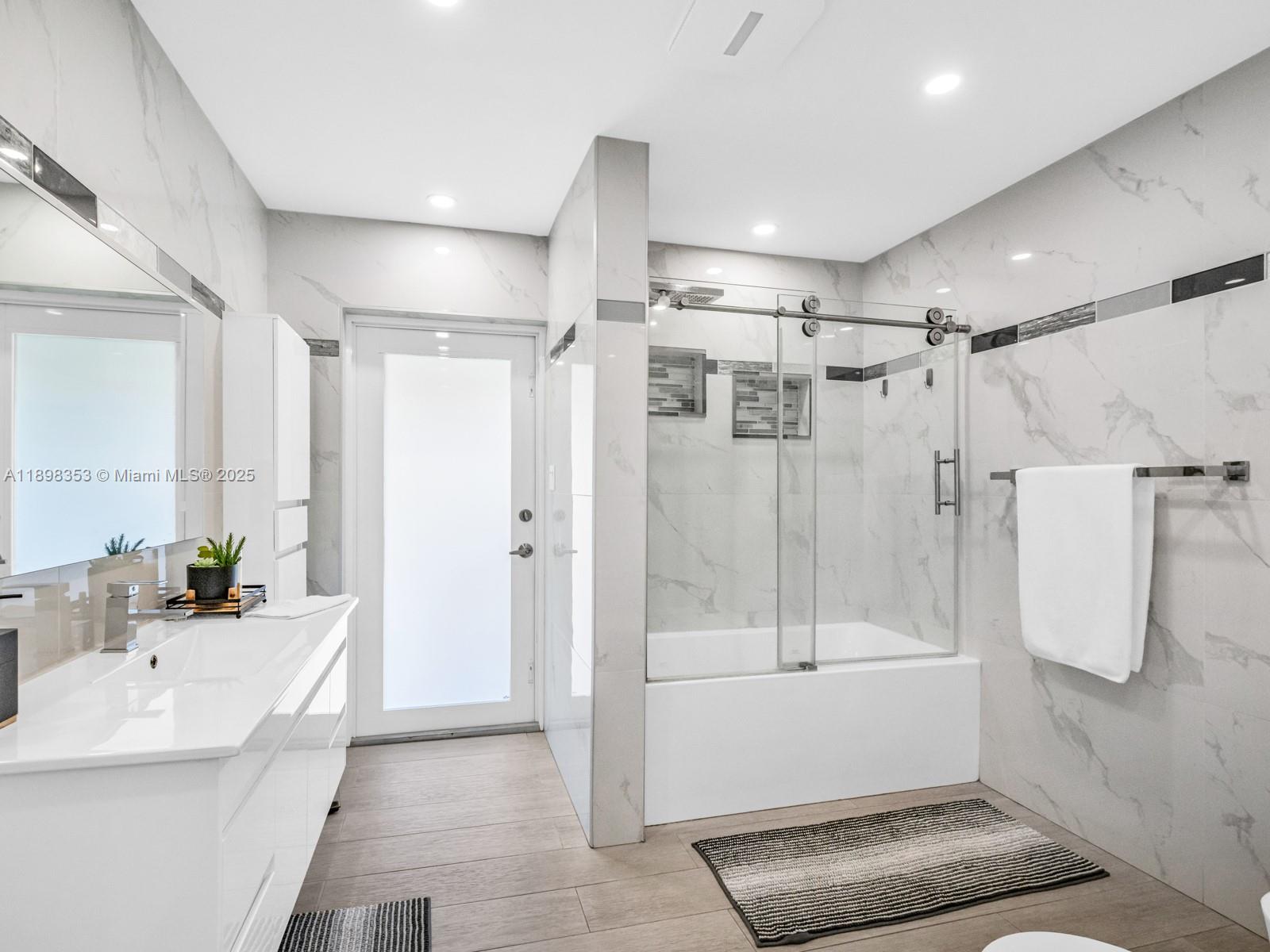 Miami, Florida, 33175, United States, 4 Bedrooms Bedrooms, ,2 BathroomsBathrooms,Residential,For Sale,1979447