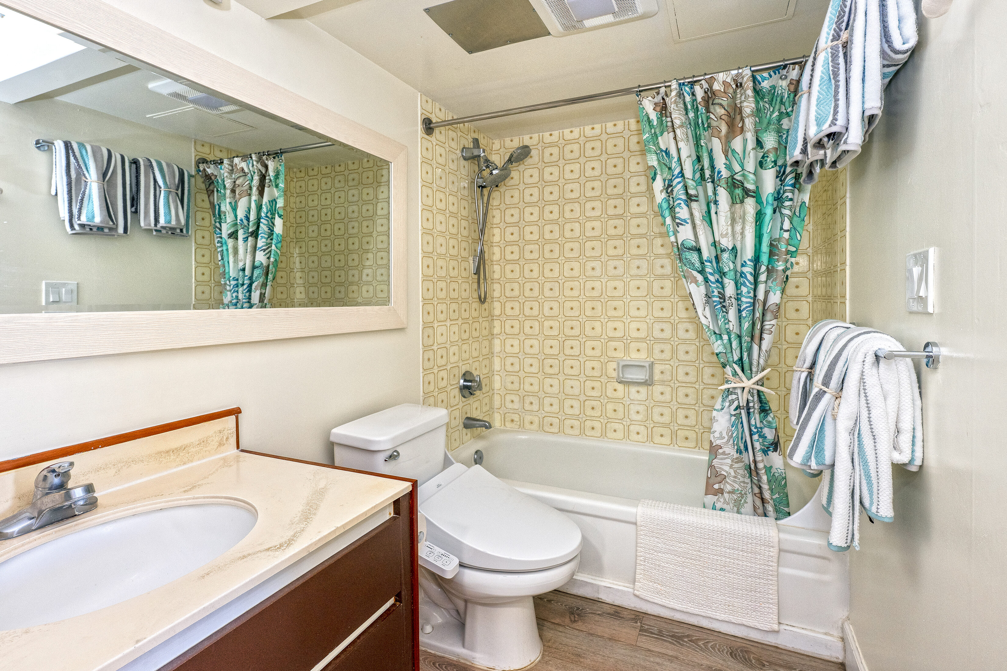 Honolulu, Hawaii, 96815, United States, 1 Bedroom Bedrooms, ,1 BathroomBathrooms,Residential,For Sale,1984497