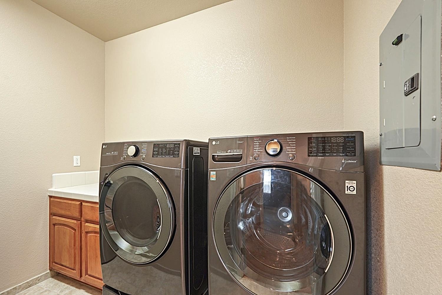 Valley Springs, California, 95252, United States, 3 Bedrooms Bedrooms, ,3 BathroomsBathrooms,Residential,For Sale,2005908