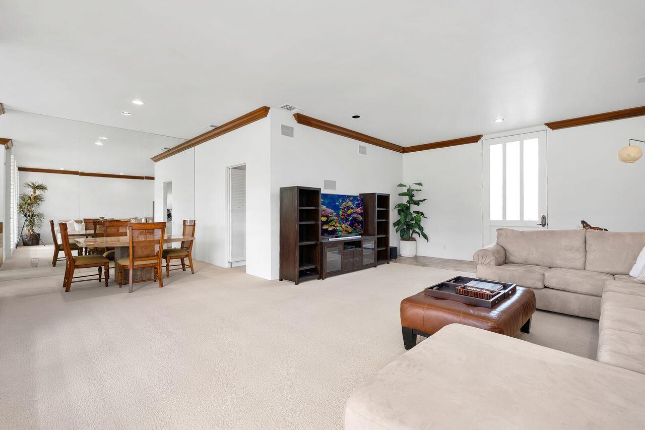 Palm Desert, California, 92260, United States, 2 Bedrooms Bedrooms, ,2 BathroomsBathrooms,Residential,For Sale,1992919