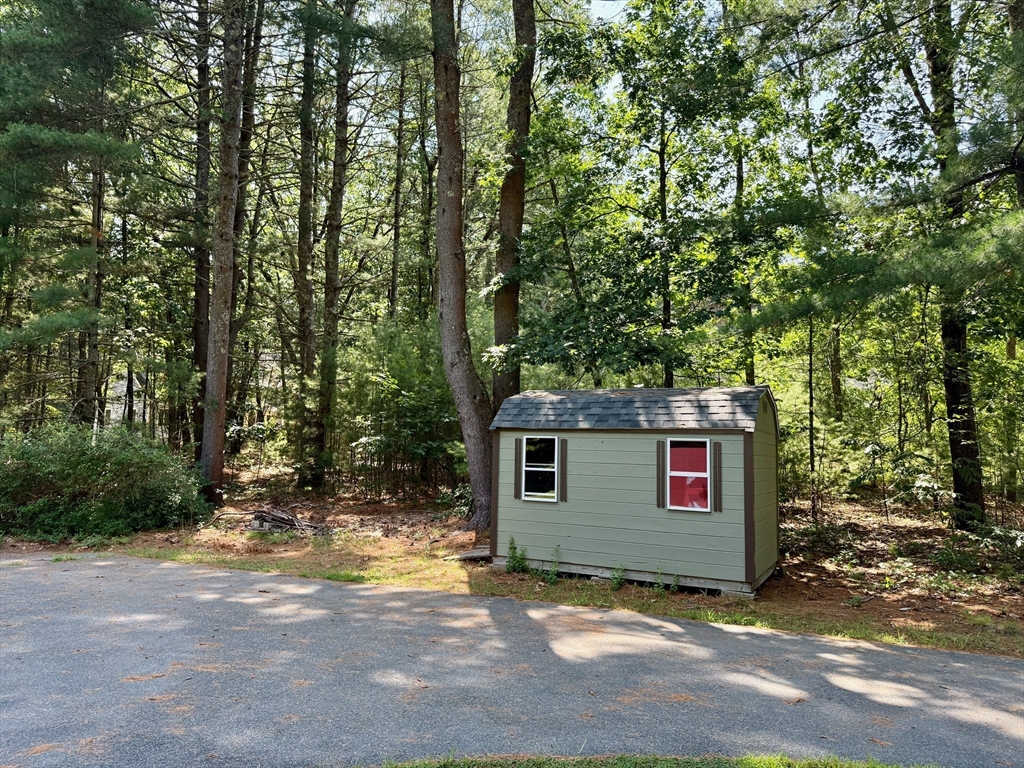 Rowley, Massachusetts, 01969, United States, 4 Bedrooms Bedrooms, ,3 BathroomsBathrooms,Residential,For Sale,1867579