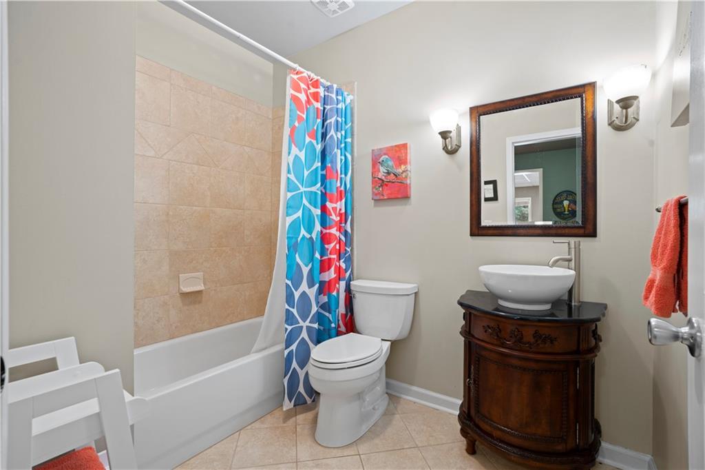 Cumming, Georgia, 30041, United States, 6 Bedrooms Bedrooms, ,5 BathroomsBathrooms,Residential,For Sale,1983286