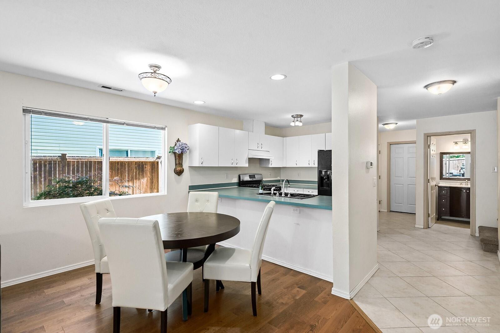 EVERETT, Washington, 98208, United States, 3 Bedrooms Bedrooms, ,3 BathroomsBathrooms,Residential,For Sale,1857205