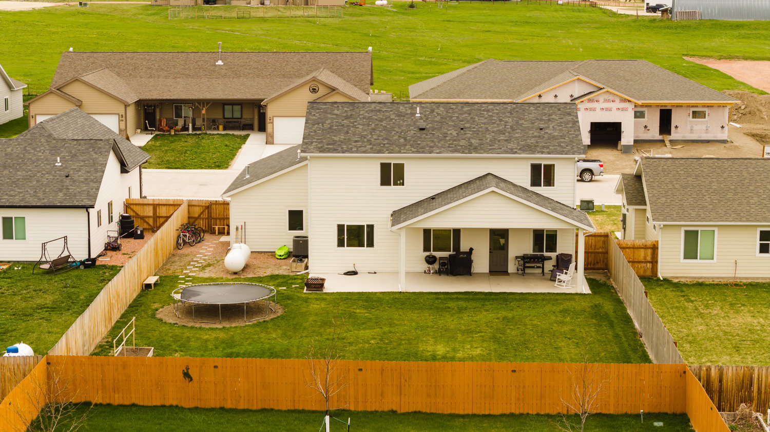 Ranchester, Wyoming, 82839, United States, 4 Bedrooms Bedrooms, ,3 BathroomsBathrooms,Residential,For Sale,1990445