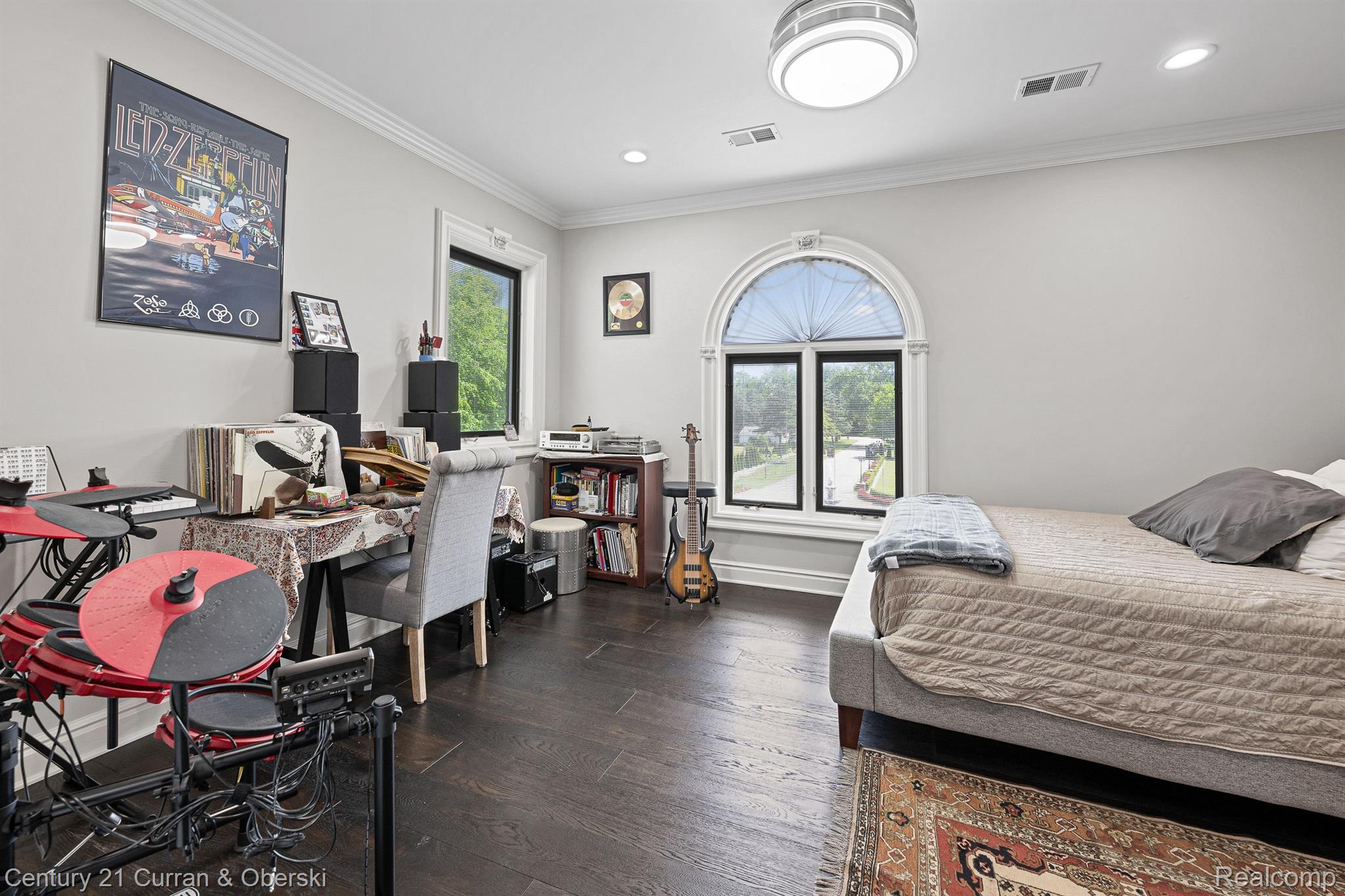 Northville Township, Michigan, 48168, United States, 7 Bedrooms Bedrooms, ,10 BathroomsBathrooms,Residential,For Sale,2006109