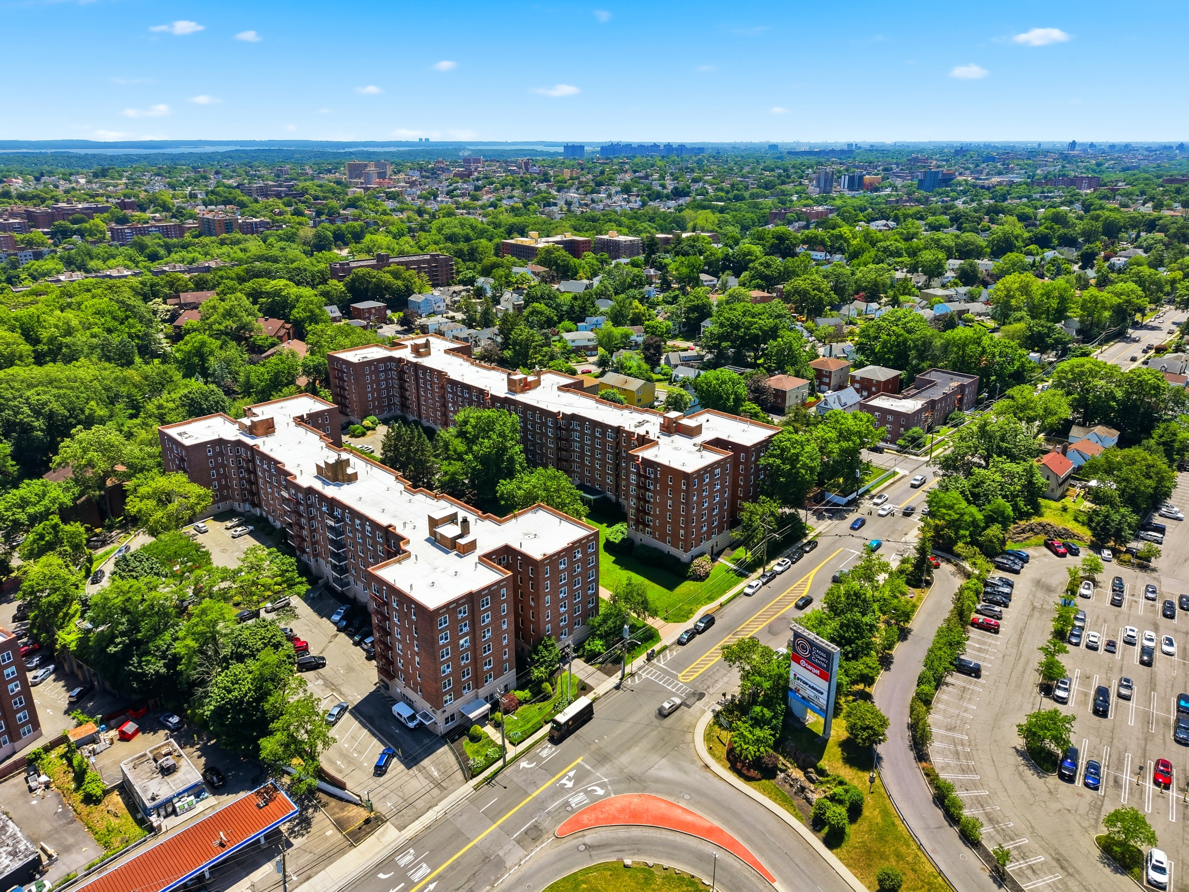  1304 Midland Avenue - 物件實景