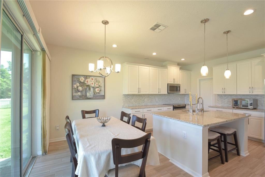 Apopka, Florida, 32703, United States, 4 Bedrooms Bedrooms, ,3 BathroomsBathrooms,Residential,For Sale,1828228