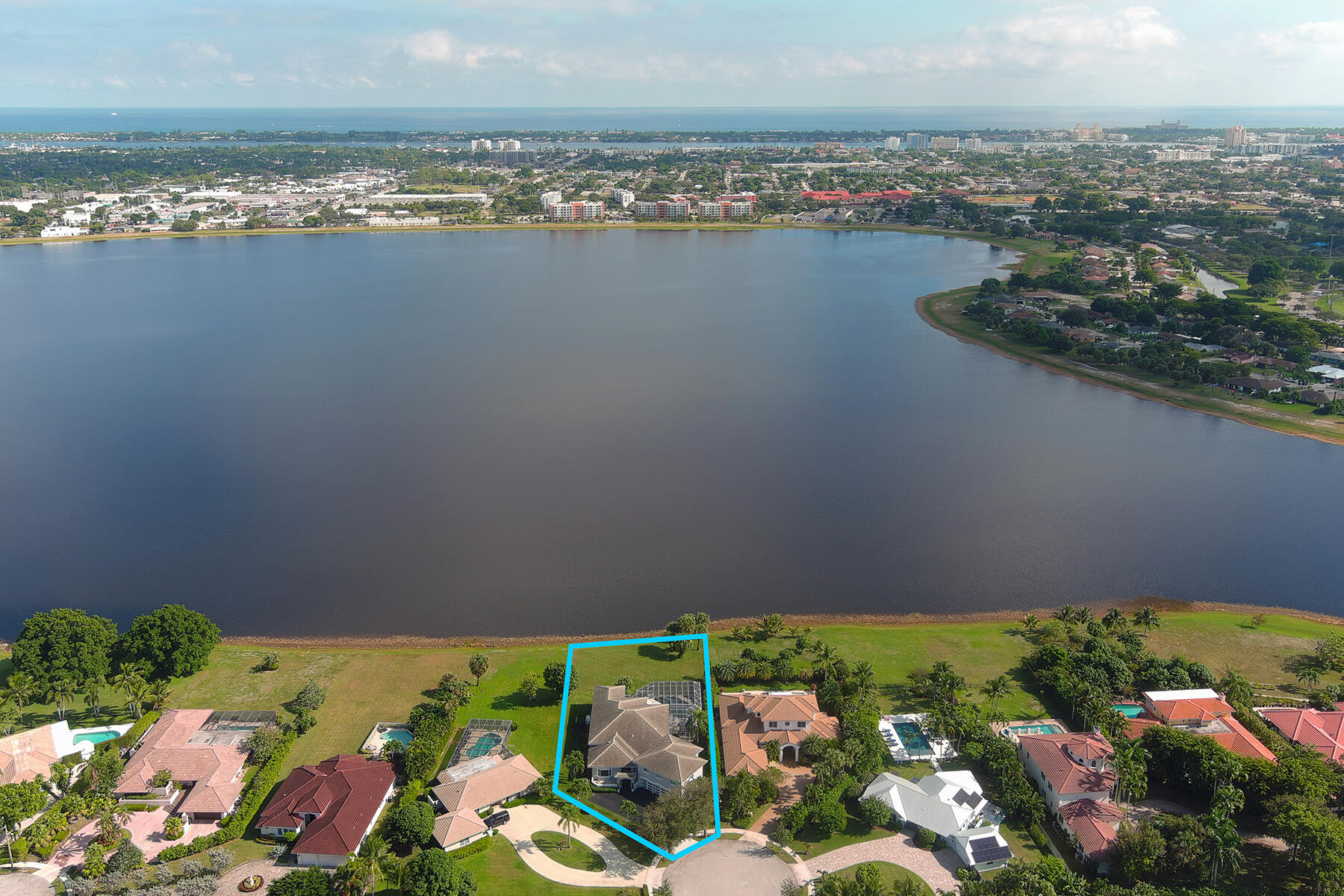 West Palm Beach, Florida, 33401, United States, 4 Bedrooms Bedrooms, ,5 BathroomsBathrooms,Residential,For Sale,2002916