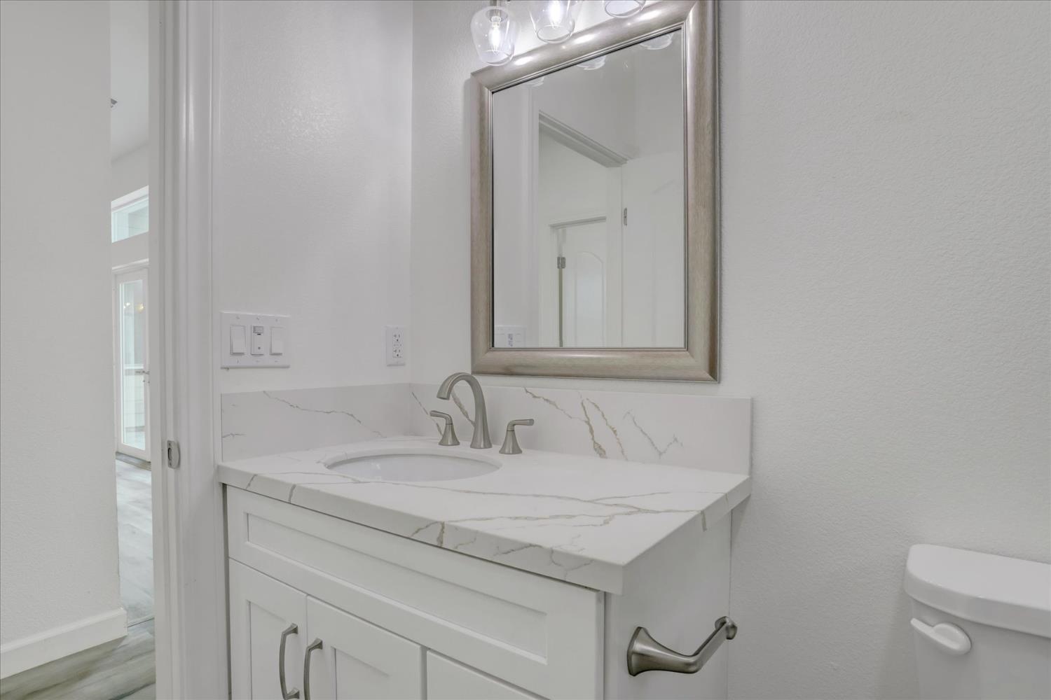 Grass Valley, California, 95949, United States, 4 Bedrooms Bedrooms, ,3 BathroomsBathrooms,Residential,For Sale,1979972