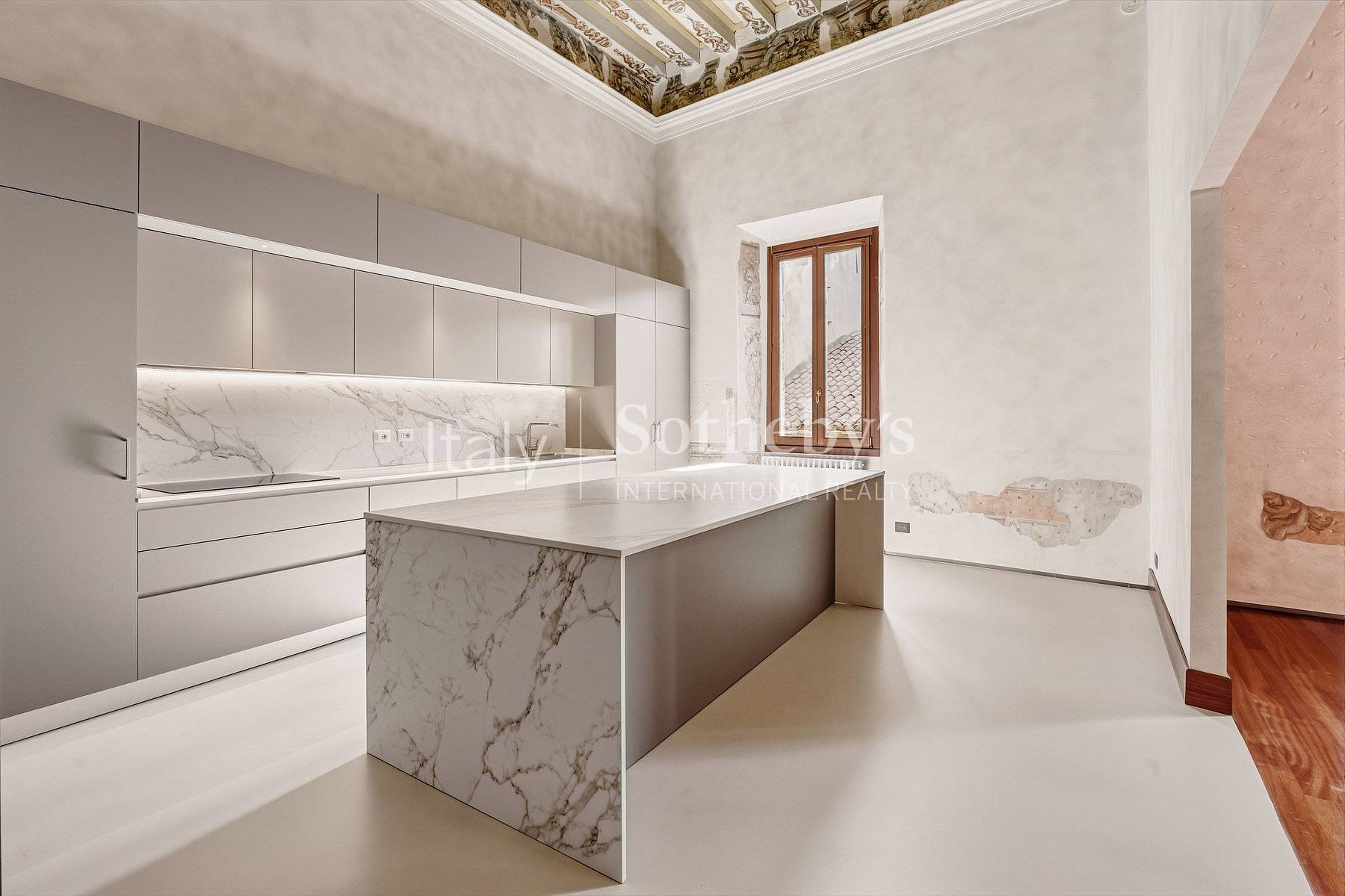  Prestigious Residence in a Historic Palazzo in the centre of Verona - 物件實景