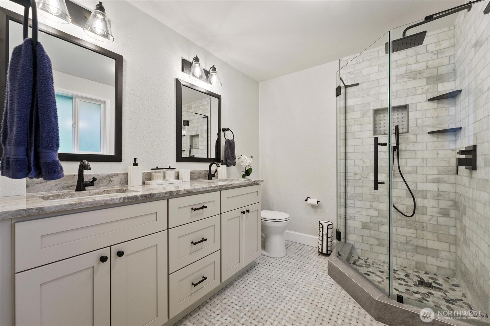 Gig Harbor, Washington, 98332, United States, 3 Bedrooms Bedrooms, ,1 BathroomBathrooms,Residential,For Sale,1907561