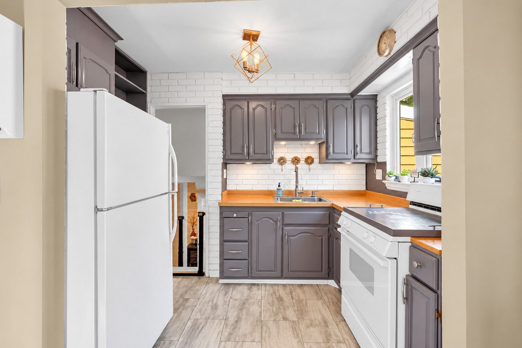  4 Willow Avenue, Edison, NJ 08817 - 物件實景