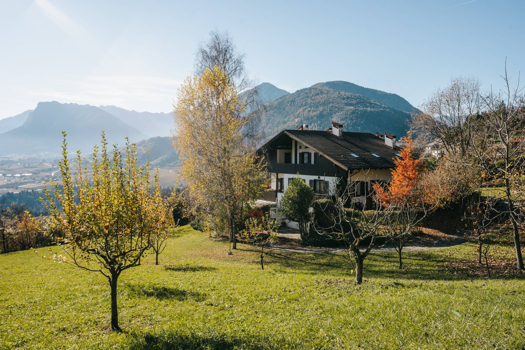  Mountain villa with park and panoramic view - 物件實景