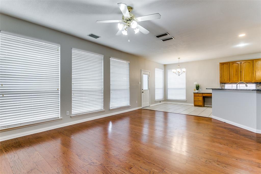 Flower Mound, Texas, 75028, United States, 4 Bedrooms Bedrooms, ,3 BathroomsBathrooms,Residential,For Sale,1839019