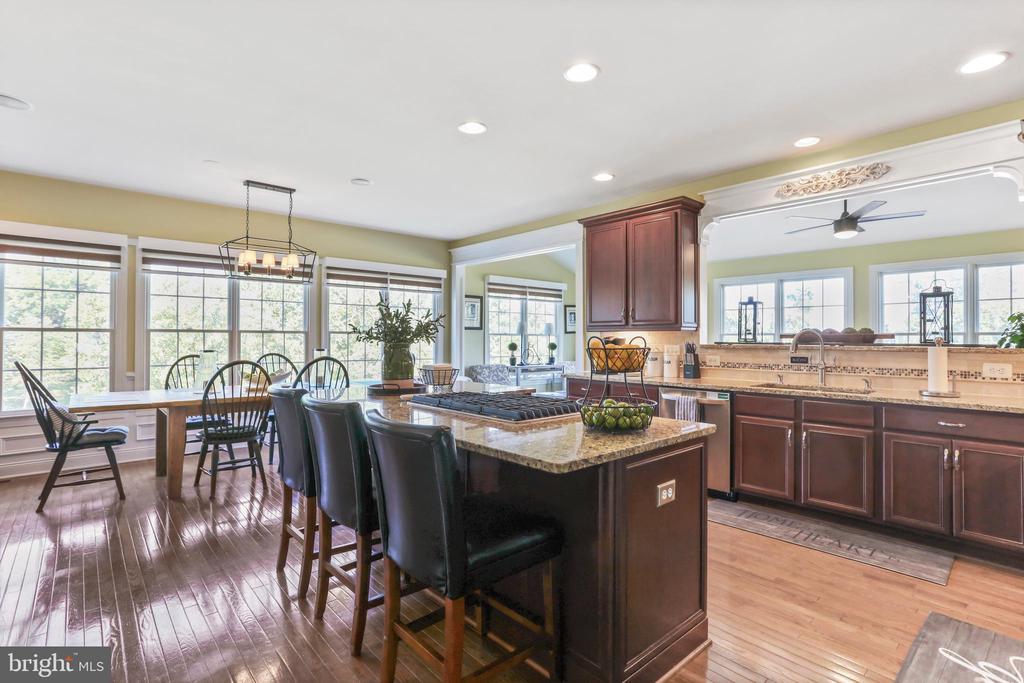 Waterford, Virginia, 20197, United States, 4 Bedrooms Bedrooms, ,5 BathroomsBathrooms,Residential,For Sale,1941290