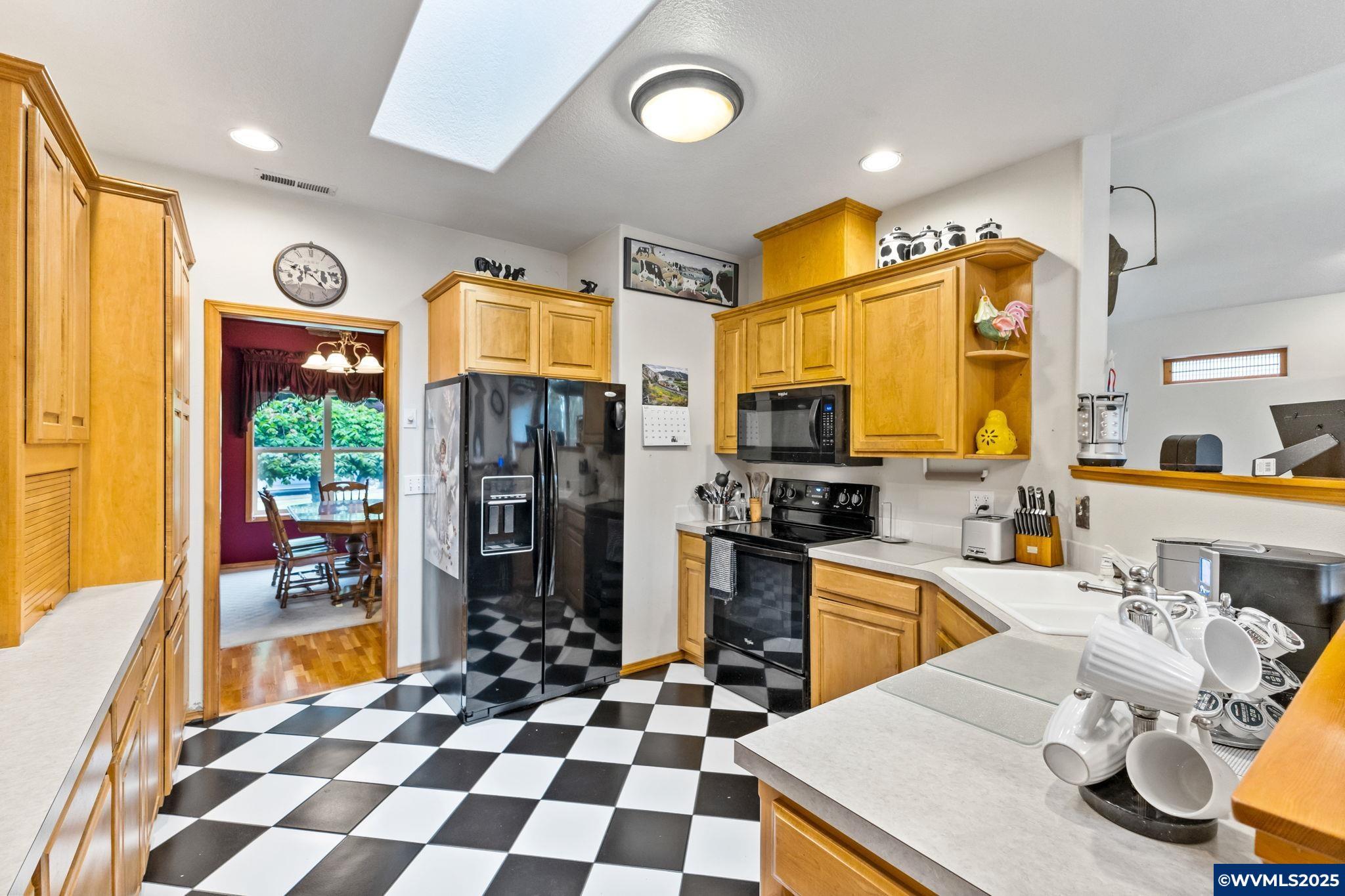Salem, Oregon, 97302, United States, 5 Bedrooms Bedrooms, ,3 BathroomsBathrooms,Residential,For Sale,1784900