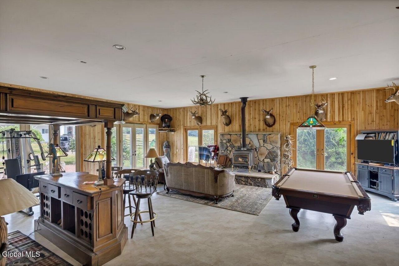 Greenville, New York, 12083, United States, 3 Bedrooms Bedrooms, ,3 BathroomsBathrooms,Residential,For Sale,1908320