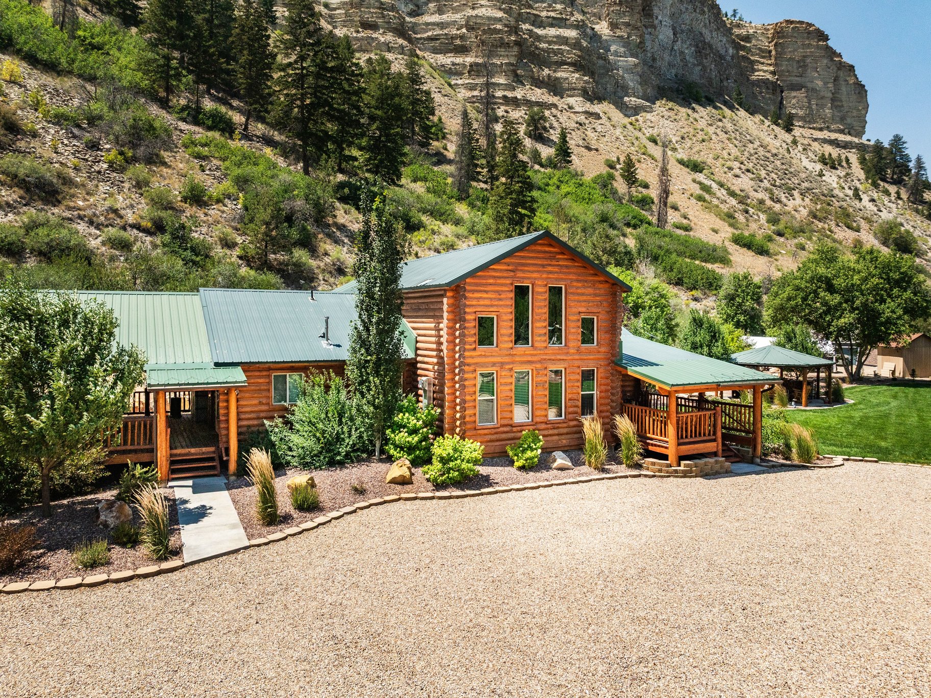  The Kind of Cabin Nobody Wants to Leave — For Sale in Fruitland, Utah - 物件實景