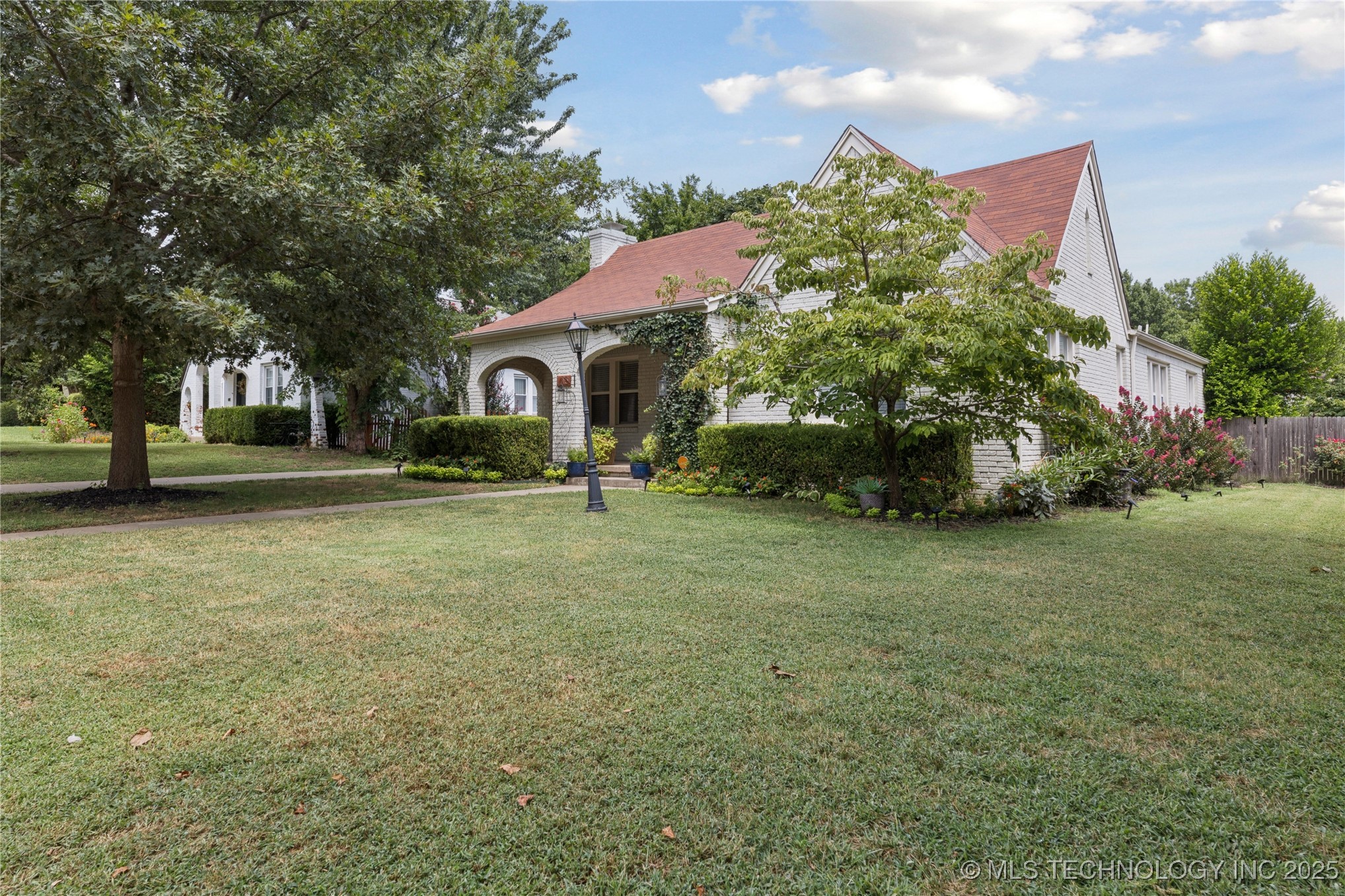 Tulsa, Oklahoma, 74104, United States, 4 Bedrooms Bedrooms, ,3 BathroomsBathrooms,Residential,For Sale,1941702