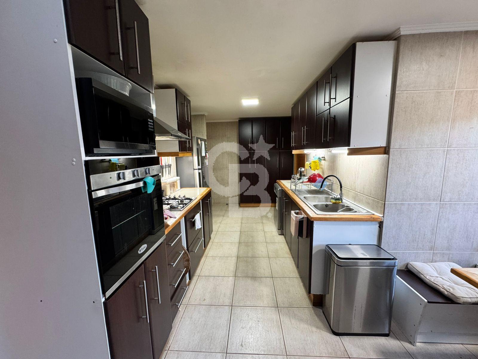 Puerto Varas, Chile, 5 Bedrooms Bedrooms, ,5 BathroomsBathrooms,Residential,For Sale,1972993