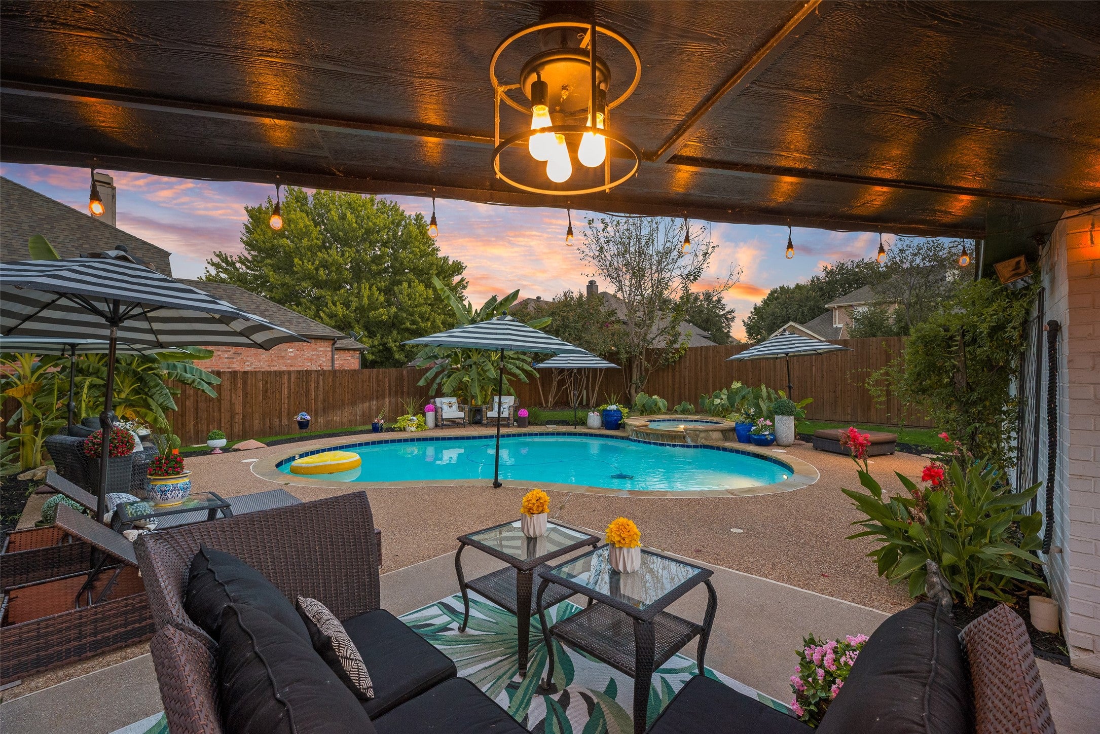 Keller, Texas, 76248, United States, 4 Bedrooms Bedrooms, ,3 BathroomsBathrooms,Residential,For Sale,1977513