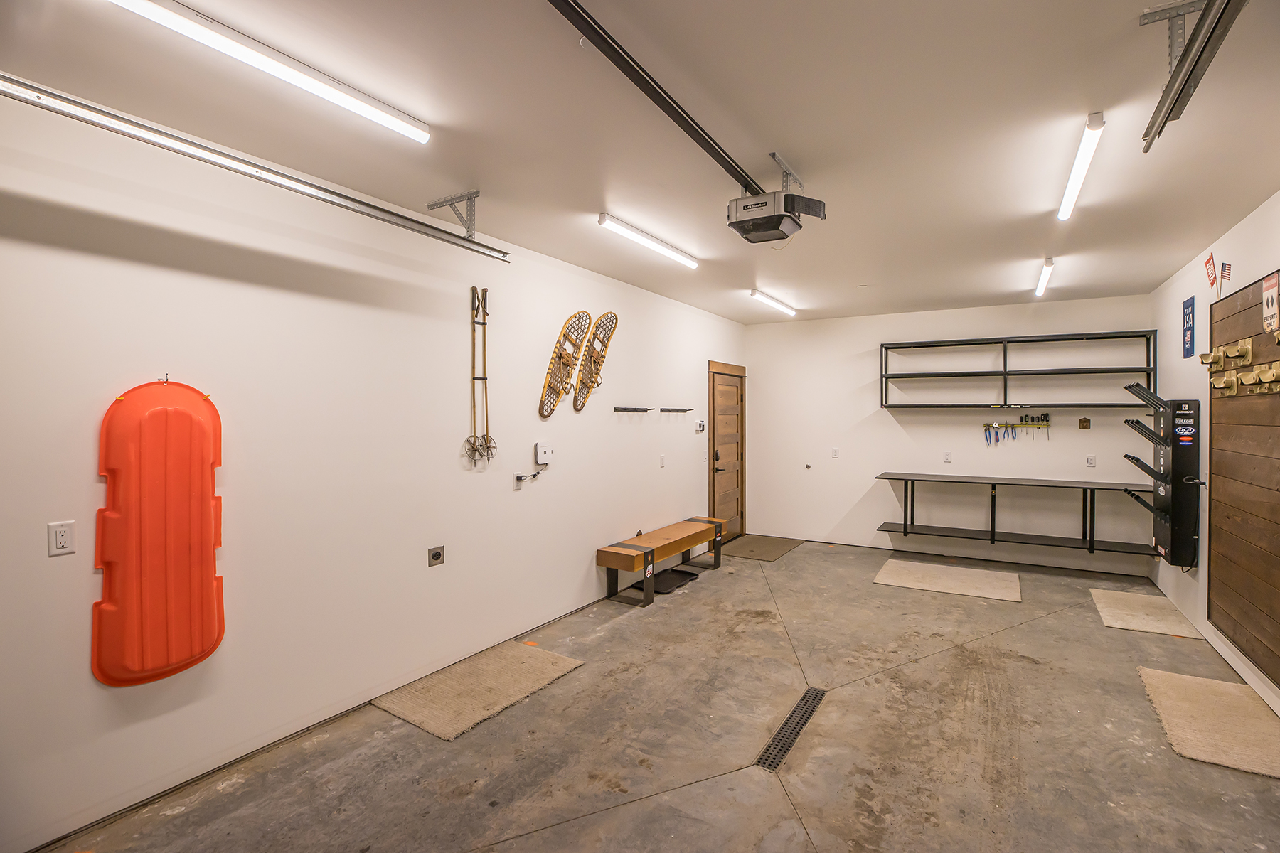  27 Heavy Runner Road, 27A - 物件實景