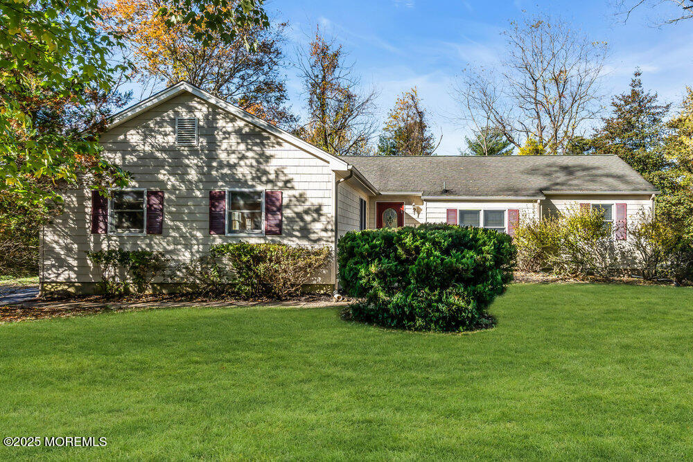 Tinton Falls, New Jersey, 07712, United States, 3 Bedrooms Bedrooms, ,2 BathroomsBathrooms,Residential,For Sale,1987767