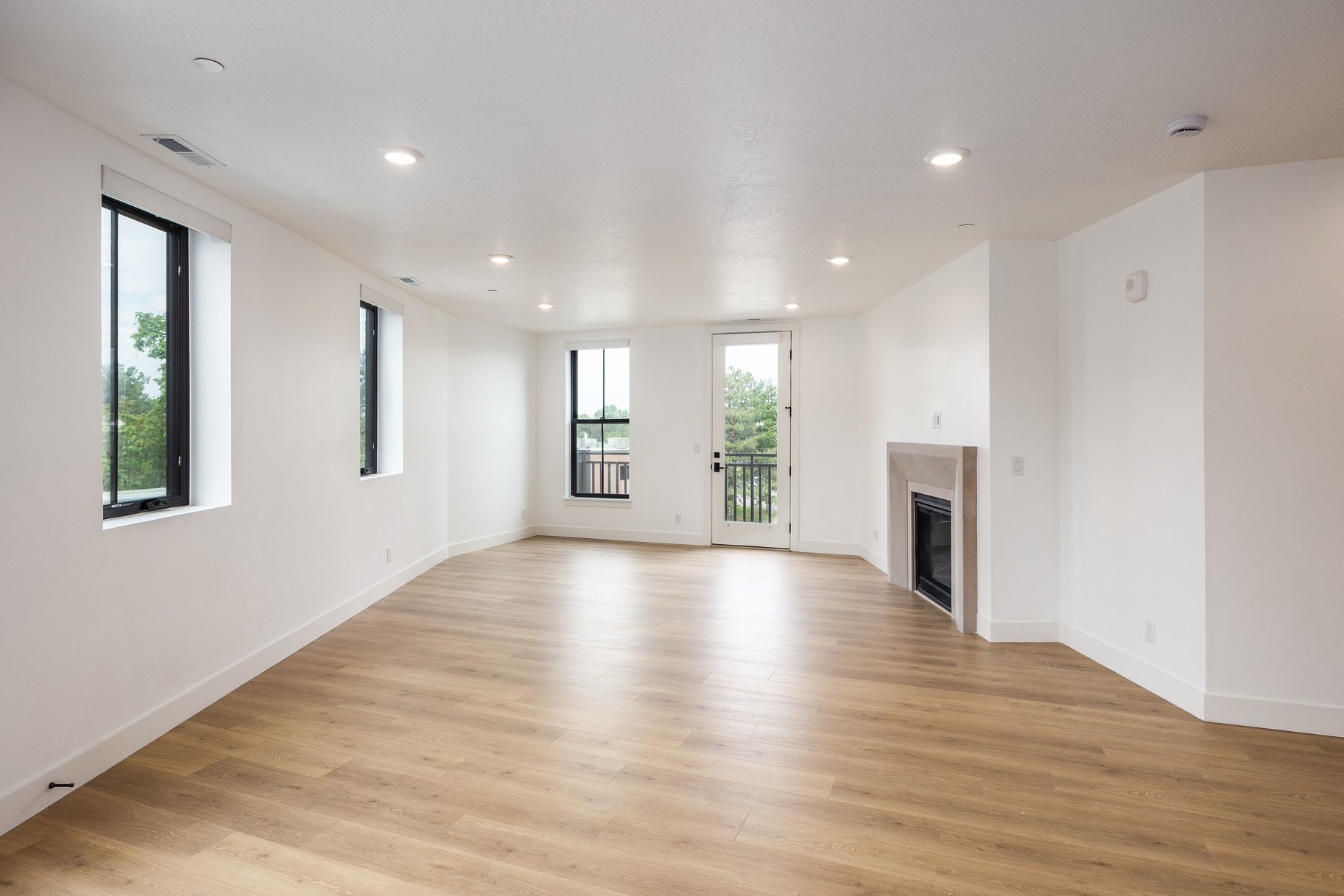  Newly Released Penthouse-Style Living in The Heart of Holladay Village - 物件實景